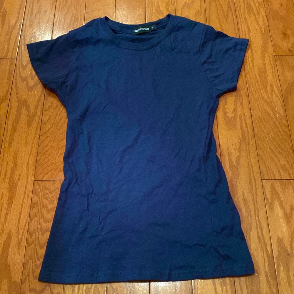 NWOT pretty little thing navy t shirt